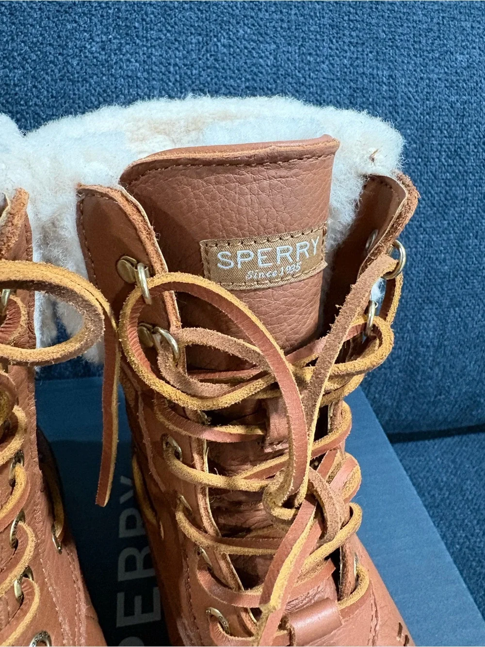 NIB- Women’s Sperry Dakota Mid Winter Boot, Leather, Waterproof, Size 5